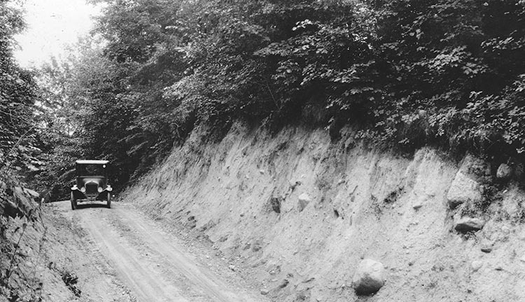 Road cut through drumlin showing drift near Tigerton, northeast of Antigo, August 26, 1926. Fredrik Turville Thwaites. Image courtesy Wisconsin Geological and Natural History Survey (University of Wisconsin-Madison)